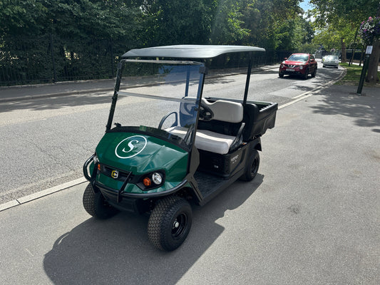 Cushman Hauler 800 ELiTE on site at an events company in Wimbledon.