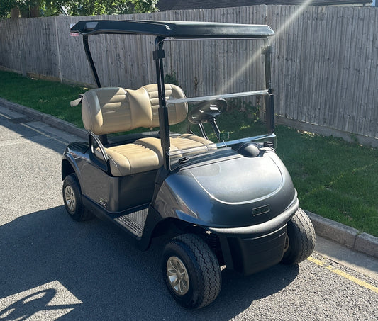 EZGO RXV ELiTE in Charcoal